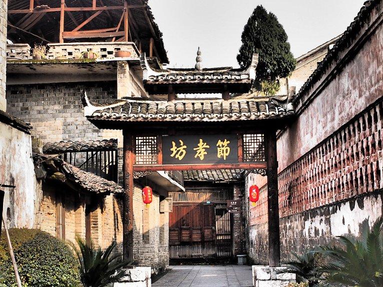 赢战开局！江汽集团举办2024年首发皮卡出口仪式暨沙特行业客户批量交车仪式